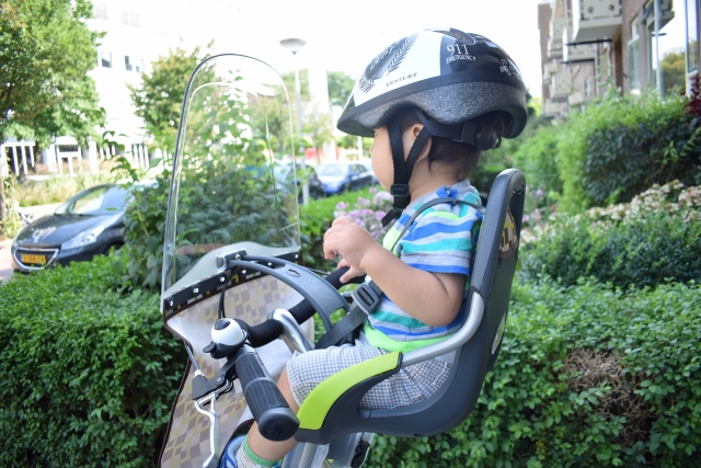 幼児を乗せた自転車の転倒事故を防ぐには？BBAマークのチェックを！