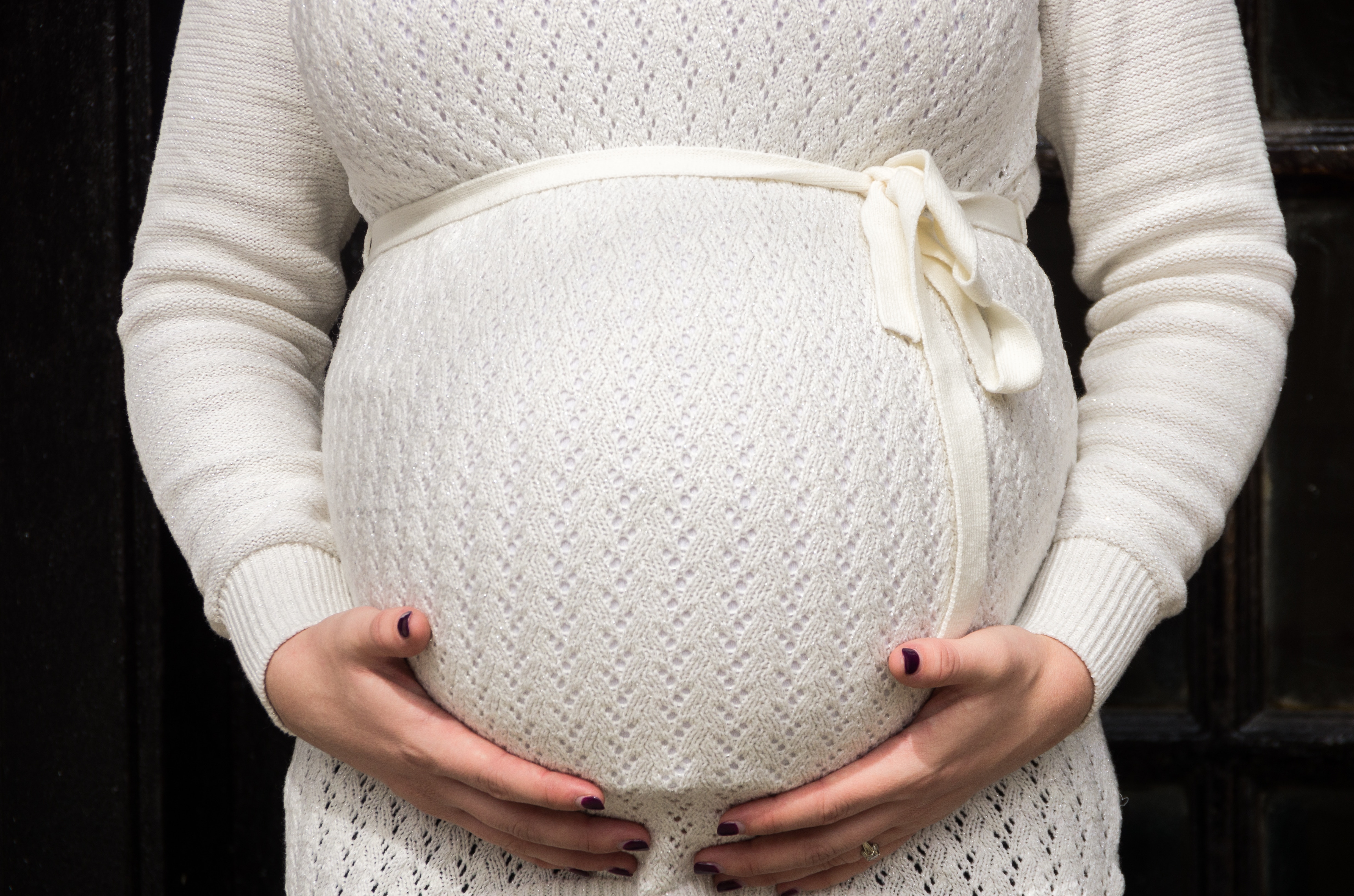 妊娠後期の妊婦さんのおなか