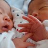 双子の妊娠で入院生活…帝王切開で無事出産【妊娠9ヶ月の体験談】
